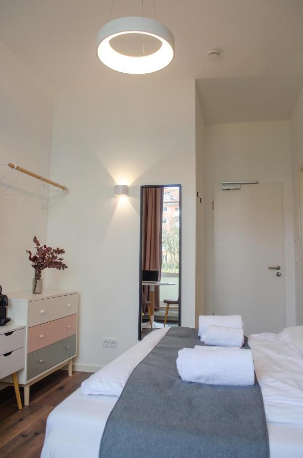 Homely Stay Studio 8 - Relaxed Self-Check-In Room In Мюнхен Екстер'єр фото